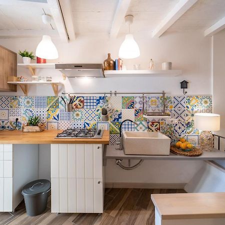 Casa Talete Cozy Apartment In Ortigia - First Floor Syracuse Bagian luar foto