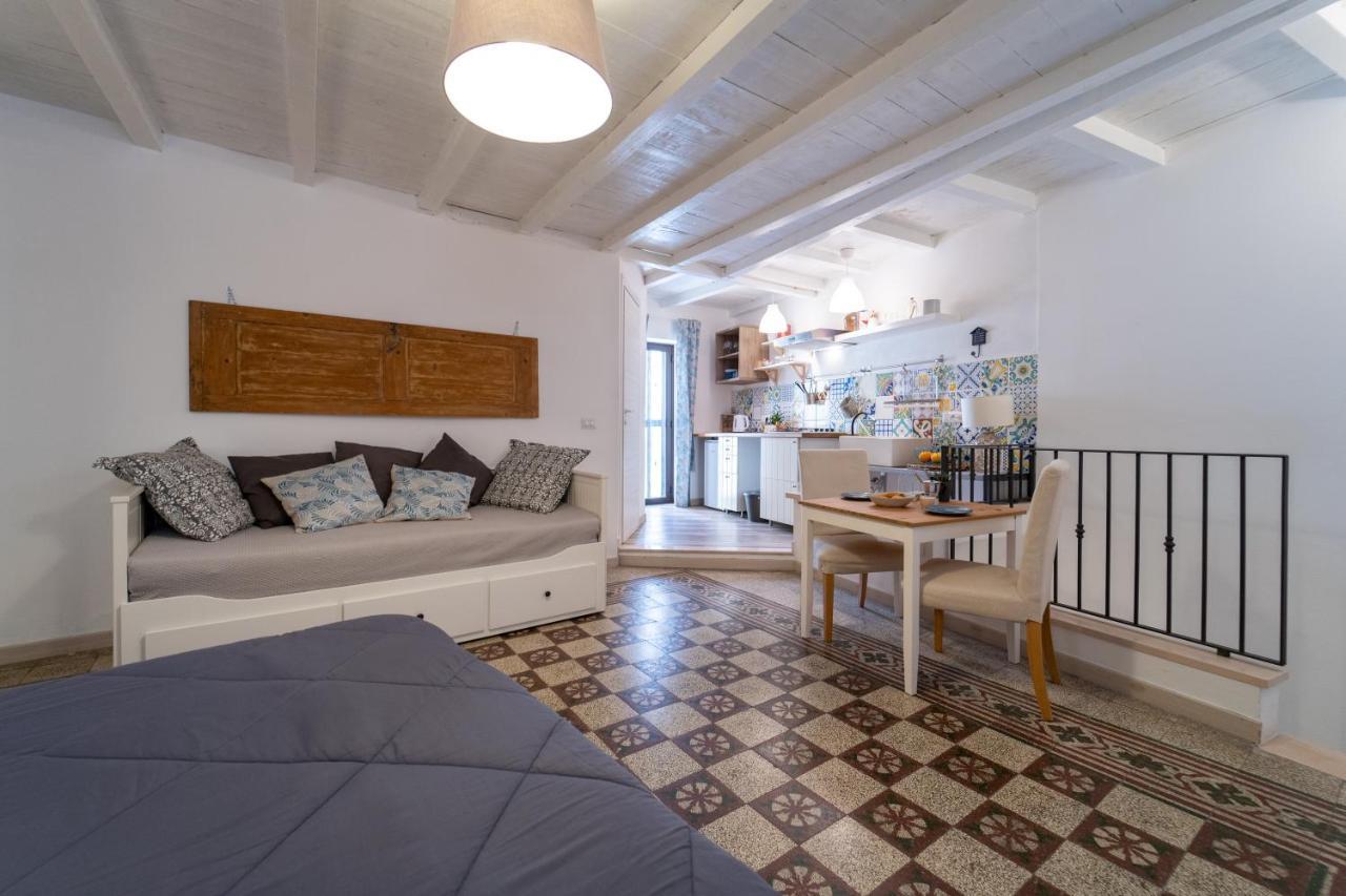 Casa Talete Cozy Apartment In Ortigia - First Floor Syracuse Bagian luar foto